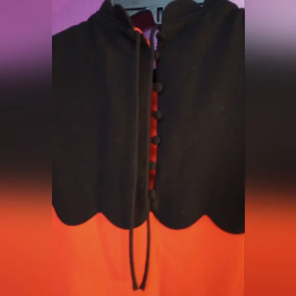 Victoria Beckham Orange and Black Scalloped neck Sleeveless Dress. Ruffle Bottom - Picture 4 of 10